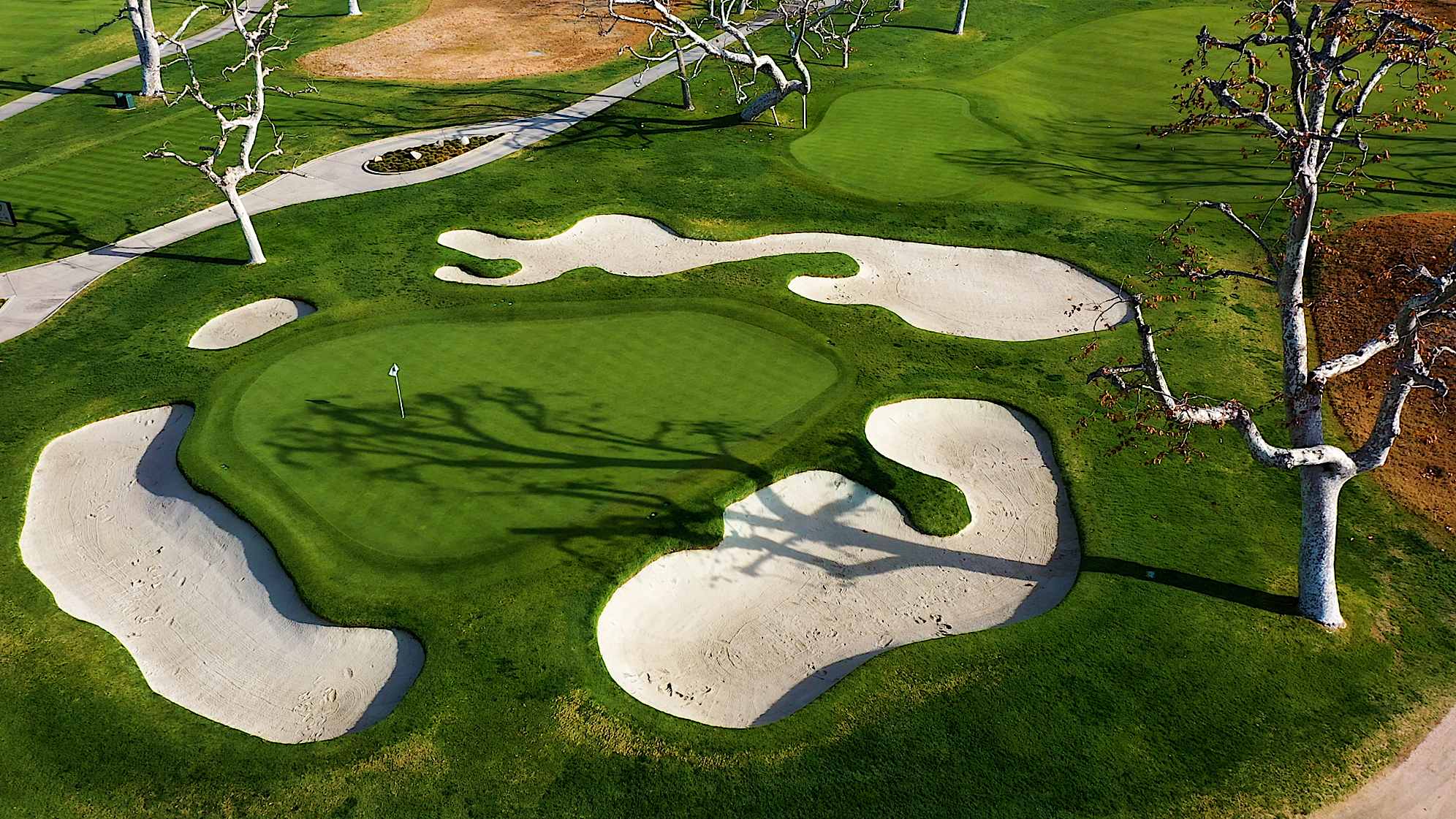 An aerial view of the par-3 16th hole at The Riviera Country Club. (PGA TOUR)