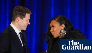 Early voting begins for high-stakes Texas primary elections | Texas