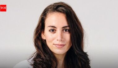 Mira Murati's Thinking Machines Lab loses another top exec to former boss Sam Altman's OpenAI, adding to the 'public spat'