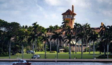 Man shot and killed trying to enter Trump's Mar-a-Lago estate, Secret Service says