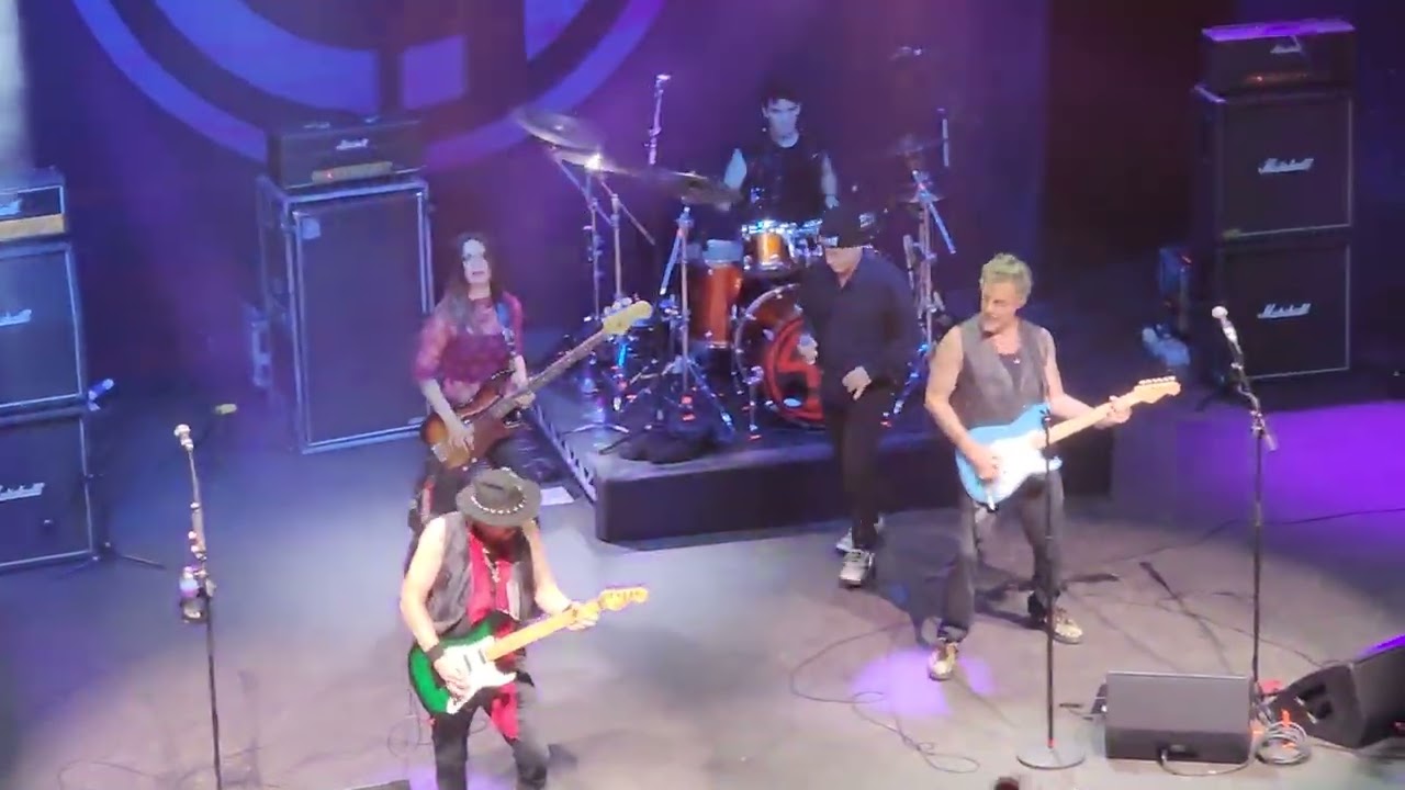 Smith/Kotzen Live Wasted Years with Bruce Dickinson London Shepherd's Bush 21/02/2026 - YouTube