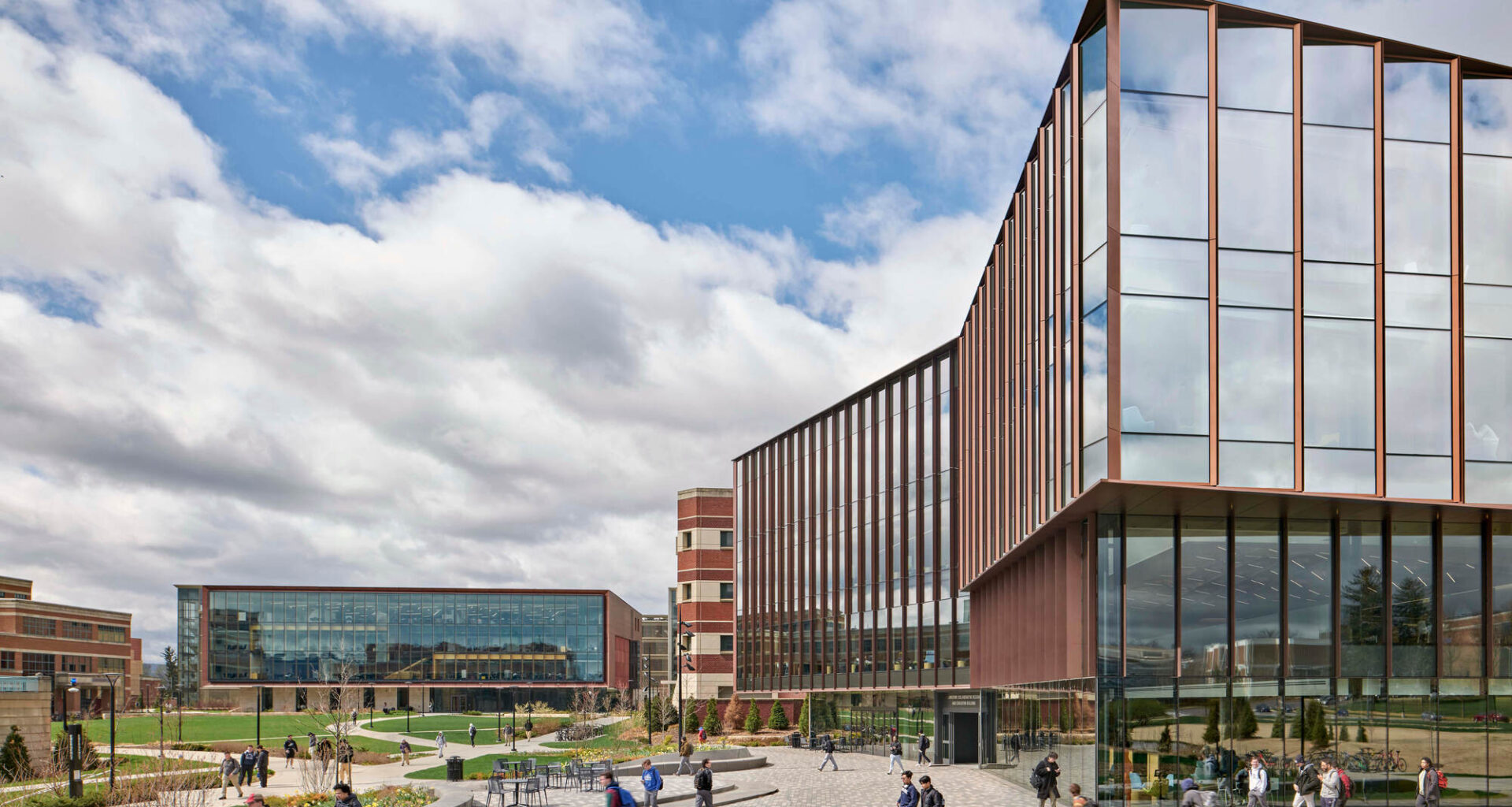 Engineering Collaborative Research & Education Building at Penn State University / Payette