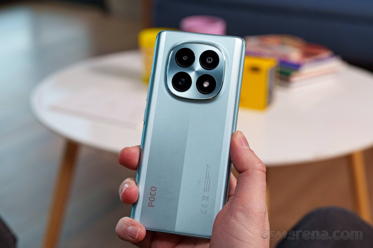 Poco M8 review