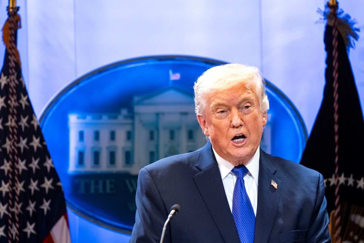 Trump’s 10% Levy Takes Effect as US Rebuilds Tariff Wall