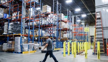 Canada's economy contracted unexpectedly in fourth quarter of 2025