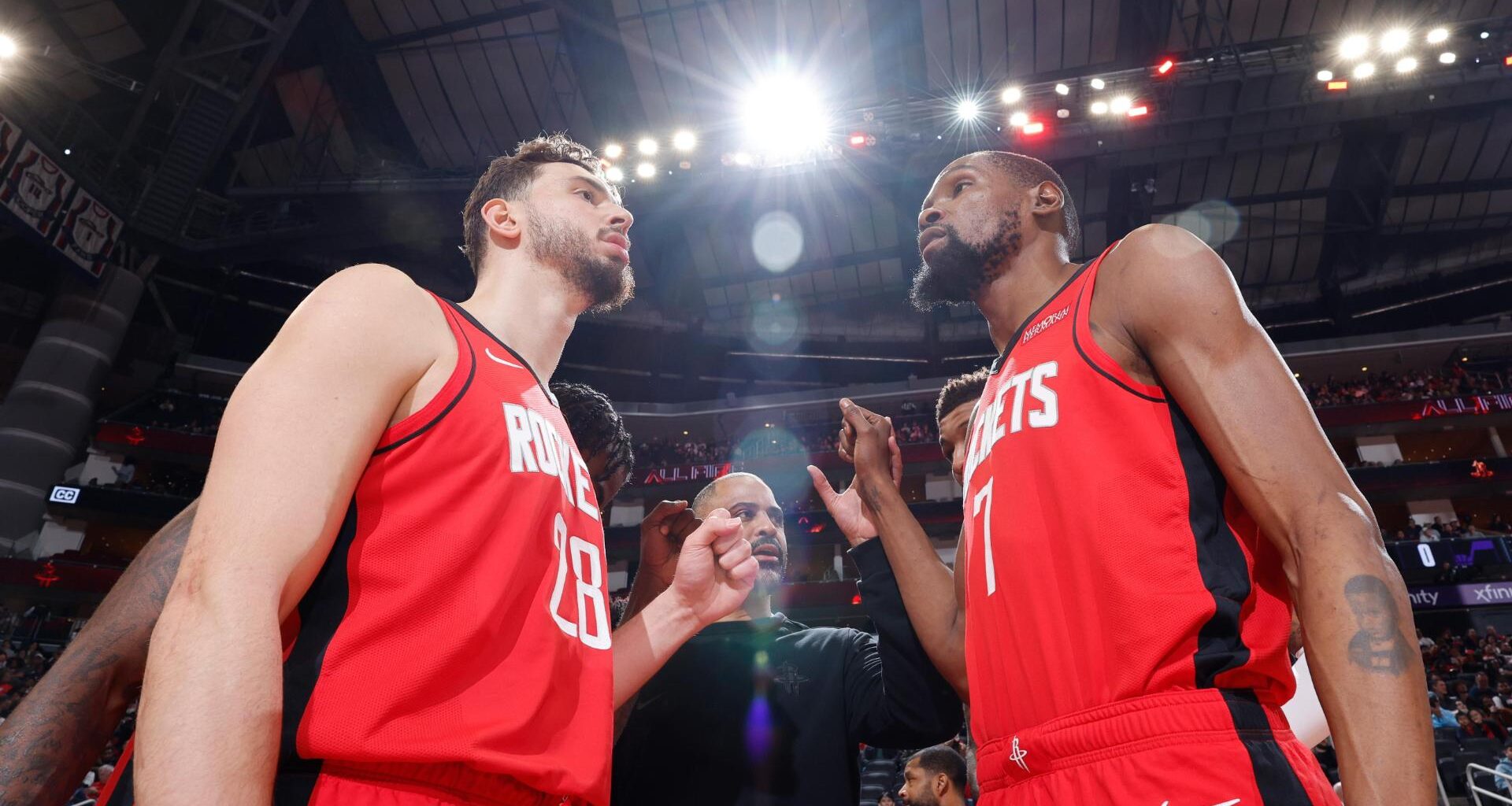 Smith scores 31 points and Thompson adds 20 as Rockets beat the Jazz 125-105