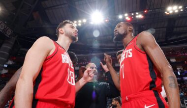 Smith scores 31 points and Thompson adds 20 as Rockets beat the Jazz 125-105