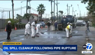 Ruptured pipe spills oil near marina at Port of Los Angeles in Wilmington