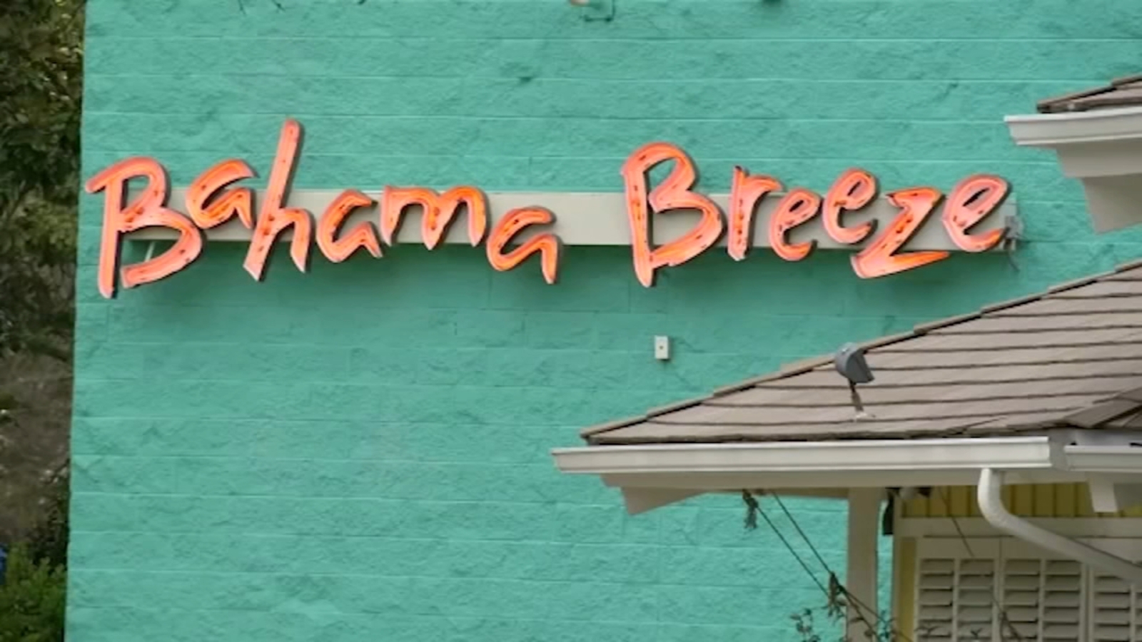 Layoffs at Wells Fargo, Bahama Breeze impact 200 in Raleigh as jobless claims rise nationally