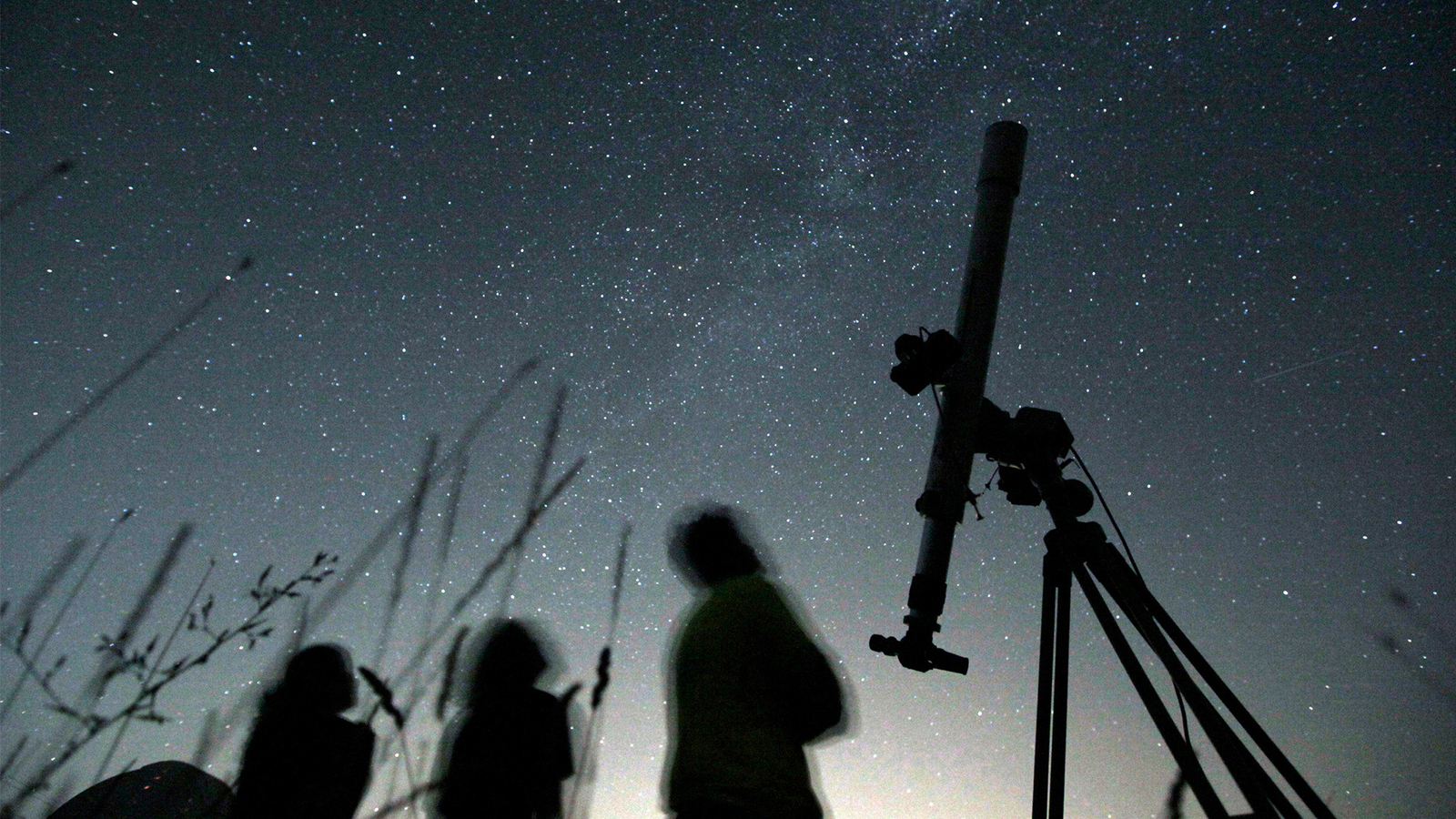 6 planets will parade across the night sky at the end of February