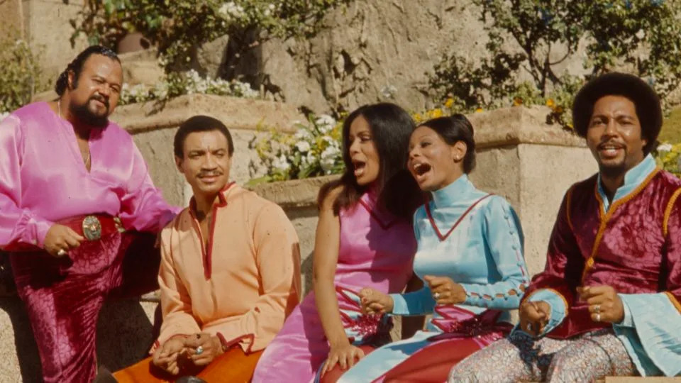 From left to right, Ronald Townson, Lamonte McLemore, Marilyn McCoo, Florence LaRue and Billy Davis, Jr of The 5th Dimension, on "The 5th Dimension Traveling Sunshine Show" television special. - Andy Sackheim/Disney General Entertainment Content/Getty Images