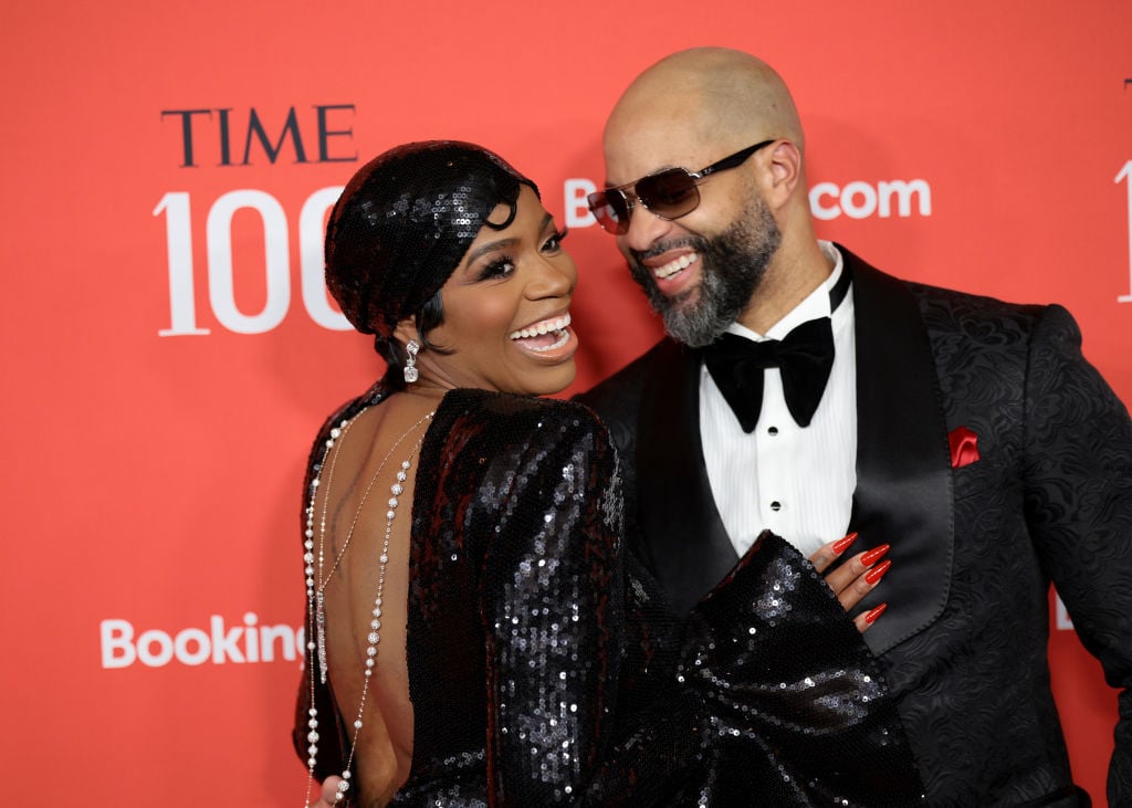 Fantasia receives a surpise proposal from her husband Kendall Taylor on Valentine's Day!