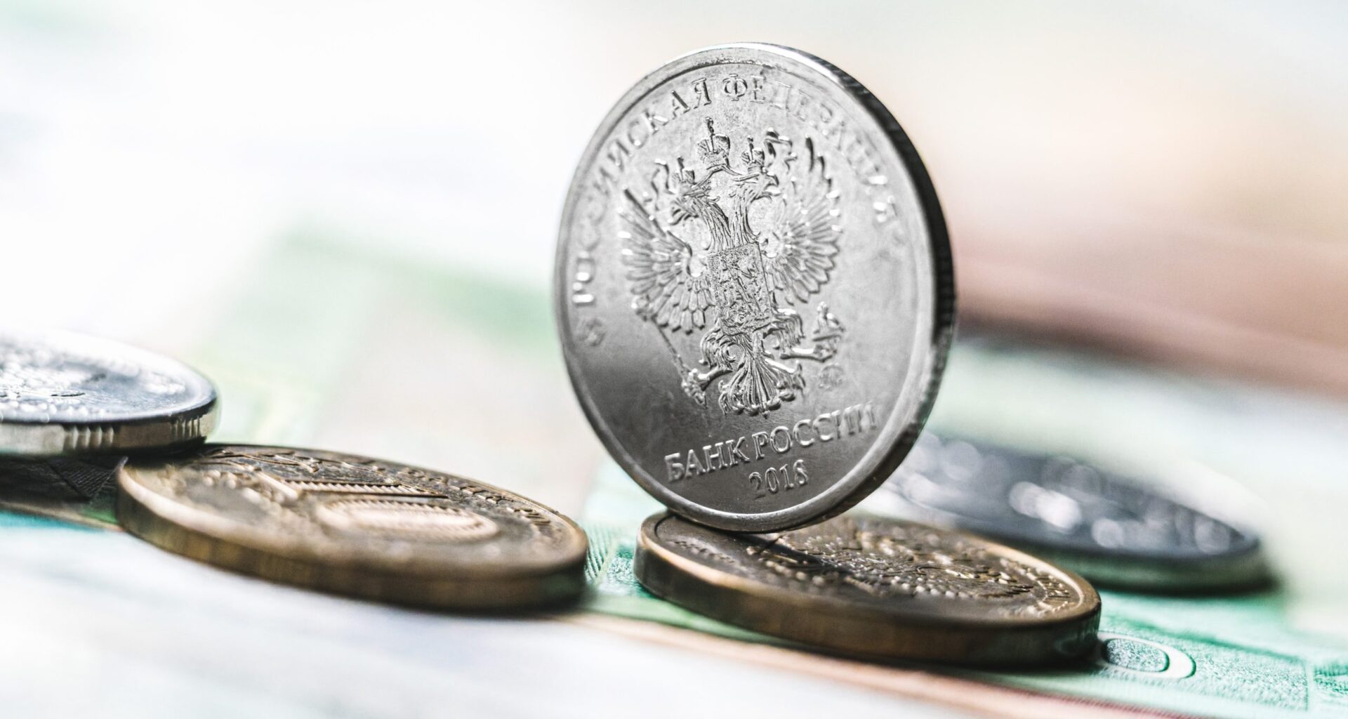 Stormy Weather Pummels Russia’s Economy