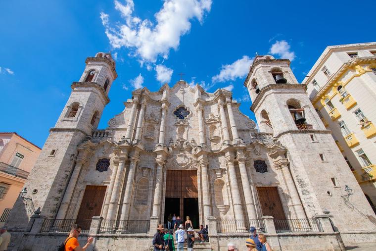 Havana Cathedral is located in Plaza de la Catedral on Calle Empedrado in Old Havana.