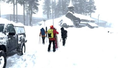 10 backcountry skiers missing after avalanche near Lake Tahoe