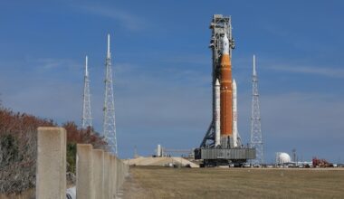 SLS rocket hauled back to VAB for repairs – Spaceflight Now