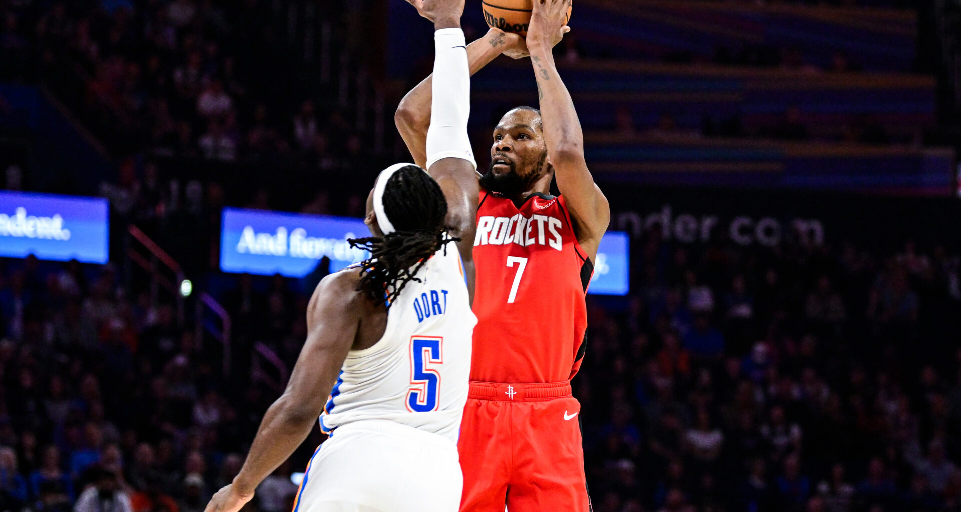 Eason scores 26 as Rockets beat Thunder 112-106