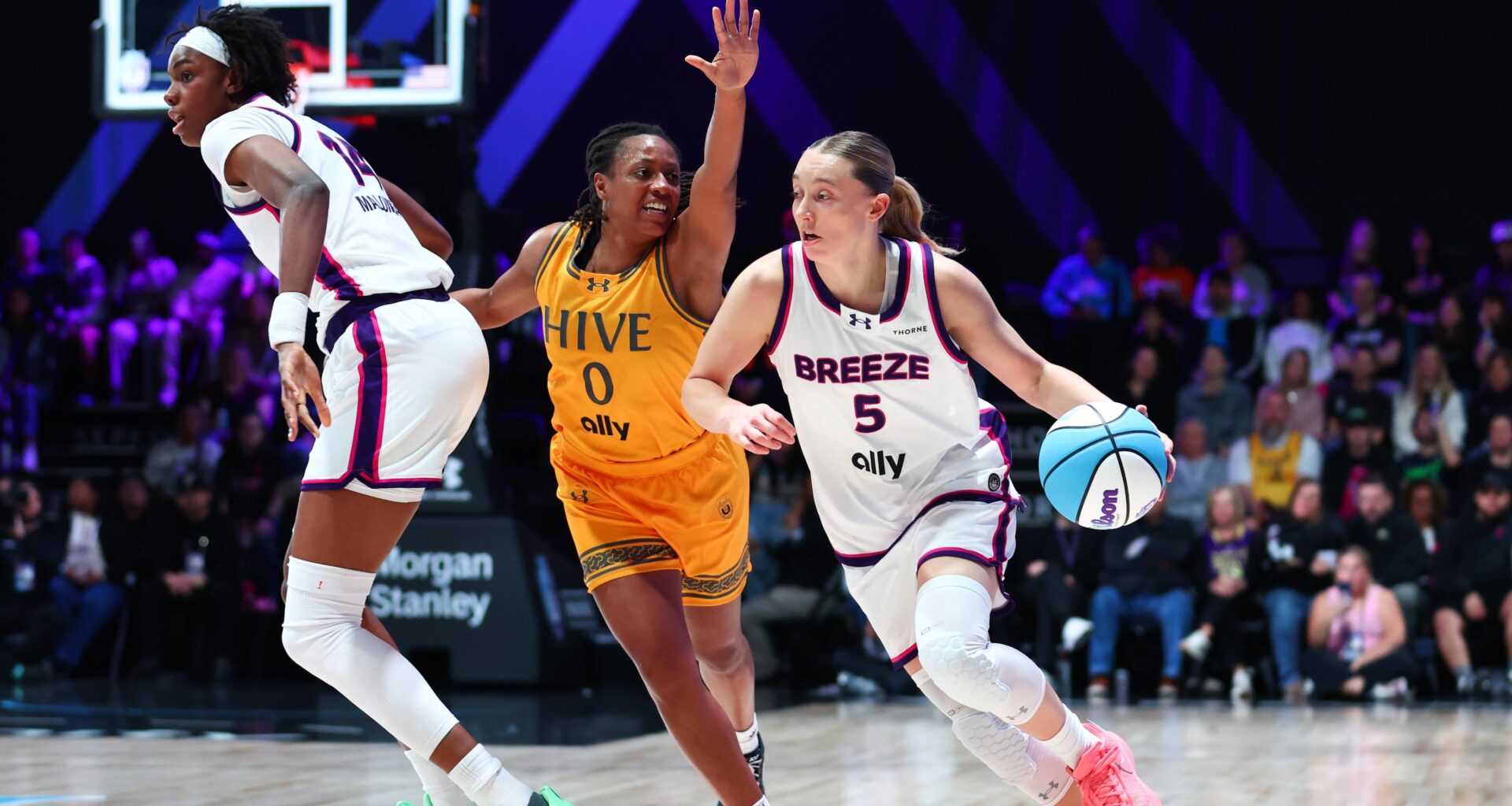 Paige Bueckers Scores 28 as Cameron Brink, Breeze Lose to Kelsey Mitchell, Hive