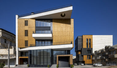 Ramand Mixed-Use building / White Cube Atelier