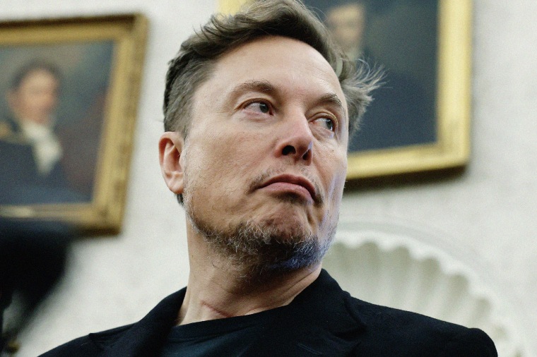 Elon Musk lin the Oval Office on May 21, 2025.