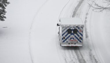 2 dead amid winter storm that brought record-setting snow and freezing temperatures to the South