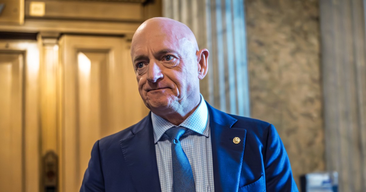 Judge says Pentagon 'trampled' on Sen. Mark Kelly's rights, blocks effort to demote him over 'illegal orders' video