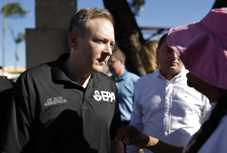 Image: Trump Officials Meet With Pacific Palisades Residents On Rebuilding After Fires