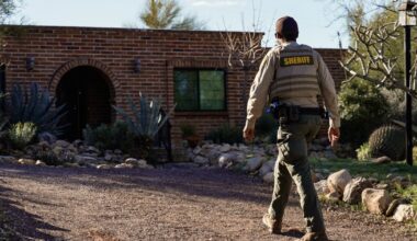 Family cleared as suspects, Savannah Guthrie issues plea to possible abductor