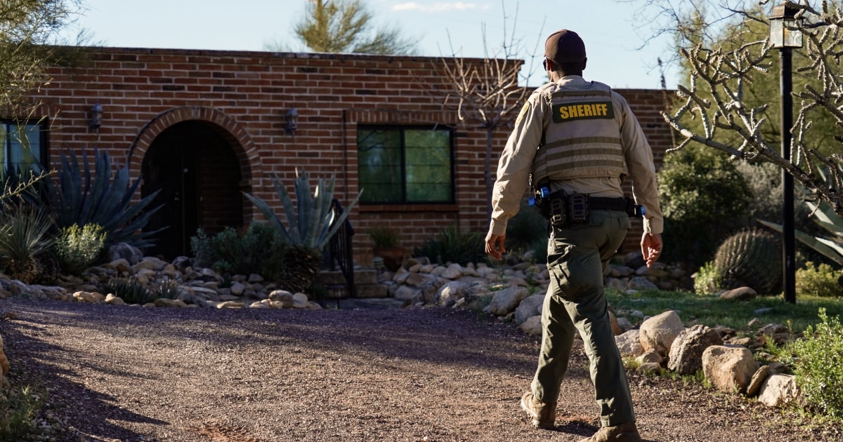 Family cleared as suspects, Savannah Guthrie issues plea to possible abductor