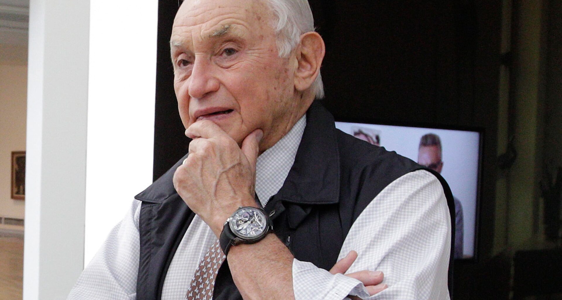 Les Wexner is testifying before Congress about his Epstein ties