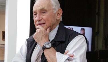 Les Wexner is testifying before Congress about his Epstein ties