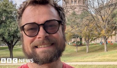 The US economy is growing - so where are all the jobs? - BBC