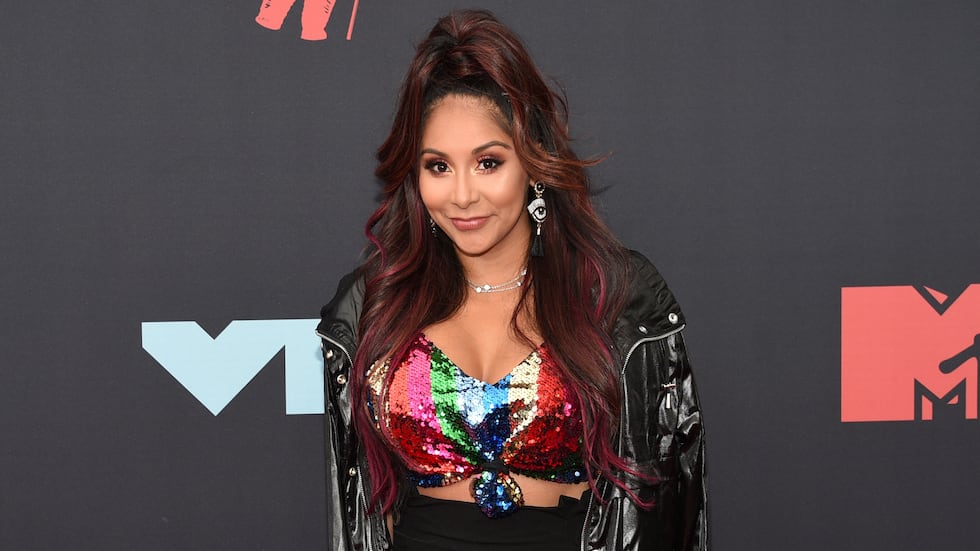 Nicole "Snooki" Polizzi arrives at the MTV Video Music Awards at the Prudential Center on...