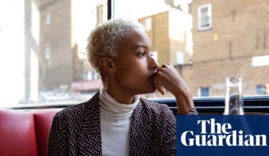 Dissatisfaction with life in UK unchanged since Covid, official data shows | Economics