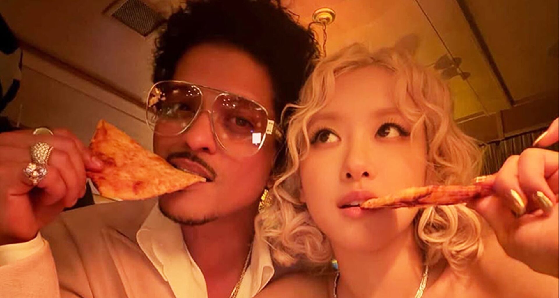 Bruno Mars vs. Rosé Who'd You Rather?! (Pizza Pals Edition) - TMZ