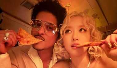 Bruno Mars vs. Rosé Who'd You Rather?! (Pizza Pals Edition) - TMZ