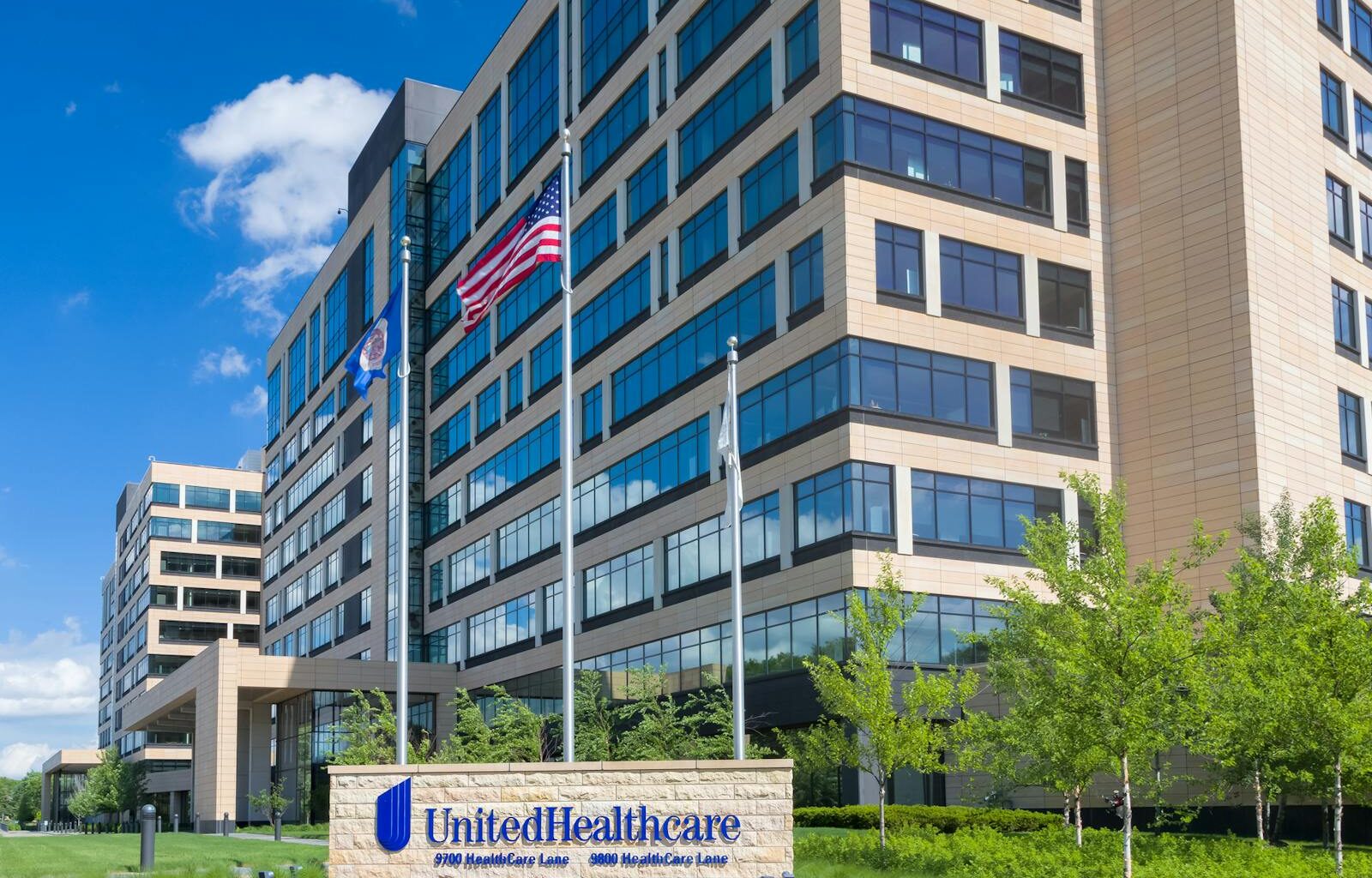 Healthcare stocks sink after Trump admin proposes flat rates for Medicare insurers