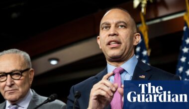 Democrats will stop Trump from trying to nationalize midterms, Jeffries says | US politics