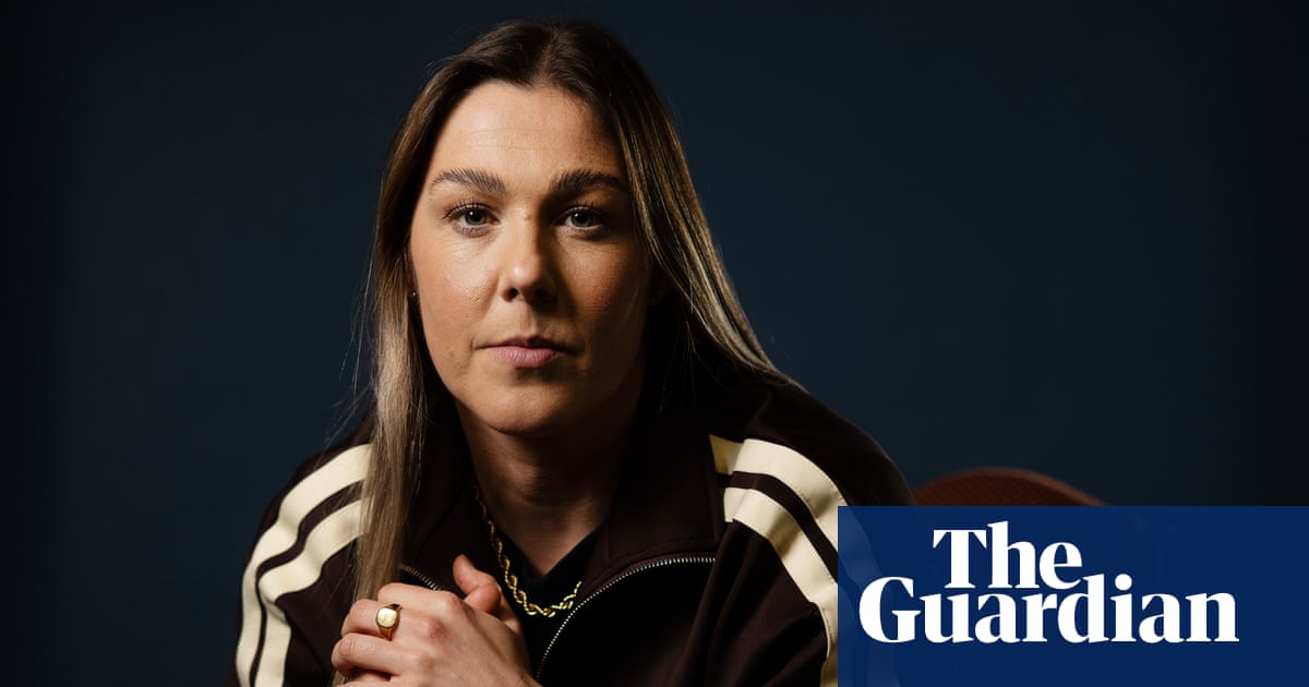 Mary Earps says she ‘learned some tough lessons’ from book backlash | Mary Earps