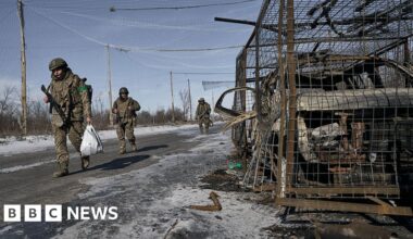 'Difficult' Russia-Ukraine peace talks end without breakthrough - BBC