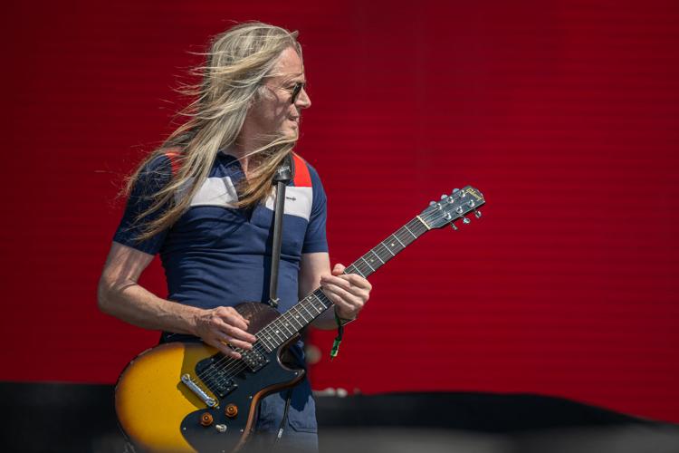 Carcass - Louder Than Life