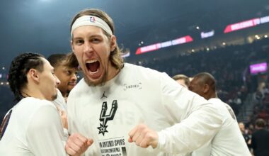 Former Gonzaga star Kelly Olynyk embraces role as mentor for Spurs, Wembanyama: 'He sees things'