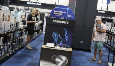 A rising share of consumers are making "trade-offs" when shopping, says Rick Miller at Big Chalk Analytics.