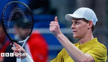 Jannik Sinner celebrates after beating Tomas Machac at the Qatar Open