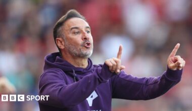 new Nottingham Forest boss Vitor Pereira pointing
