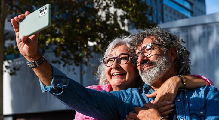 Why ‘looking poor’ is crucial for a comfy retirement in America. How fake social status could be ruining your finances