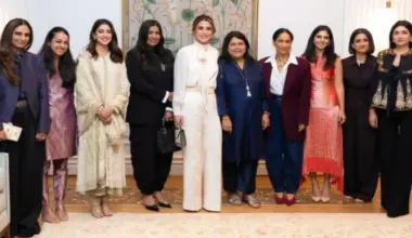 (Photo Credit: Navya Nanda on Instagram)