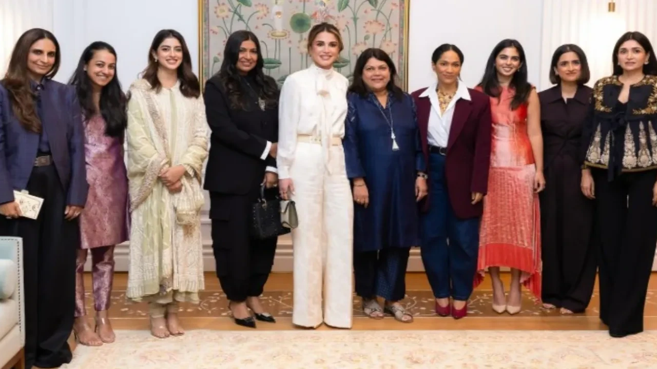 (Photo Credit: Navya Nanda on Instagram)