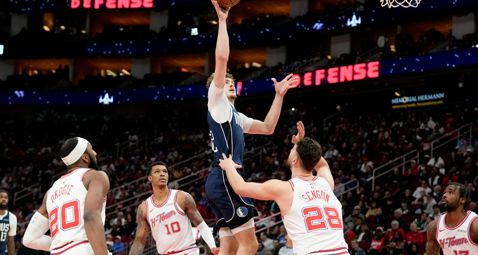 Amen Thompson's near triple-double lifts Rockets over Mavericks in thrilling finish