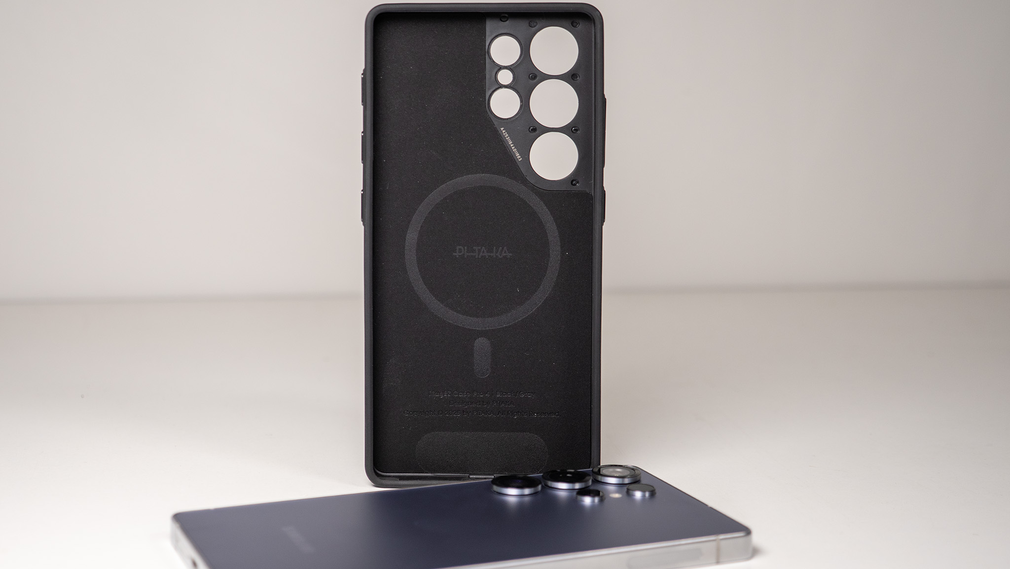 The black and gray Pitaka PinButton case for the Samsung Galaxy S25 Ultra